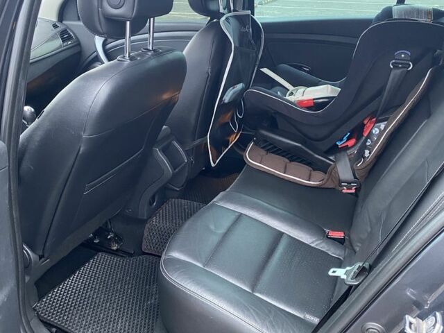 Серый Рено Меган, объемом двигателя 1.5 л и пробегом 251 тыс. км за 7500 $, фото 9 на Automoto.ua