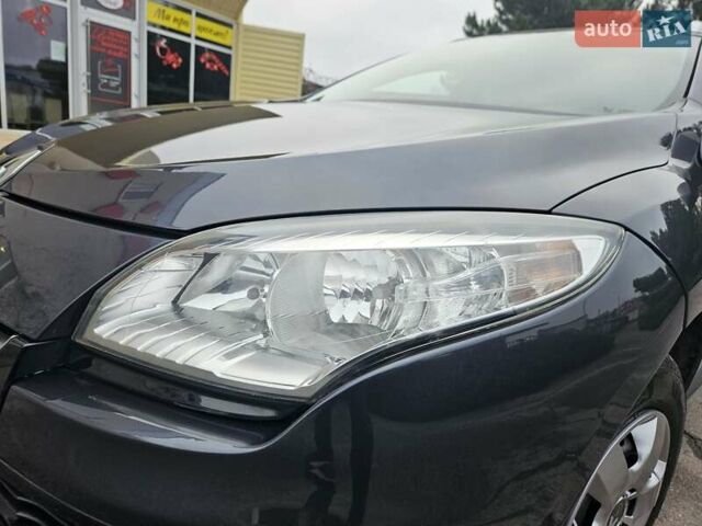 Серый Рено Меган, объемом двигателя 1.6 л и пробегом 173 тыс. км за 7450 $, фото 41 на Automoto.ua