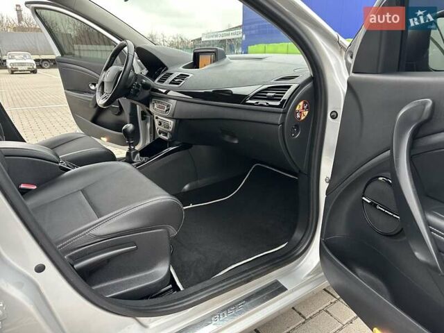 Серый Рено Меган, объемом двигателя 1.5 л и пробегом 184 тыс. км за 9300 $, фото 20 на Automoto.ua