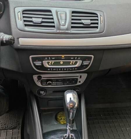 Серый Рено Меган, объемом двигателя 1.46 л и пробегом 225 тыс. км за 8500 $, фото 8 на Automoto.ua