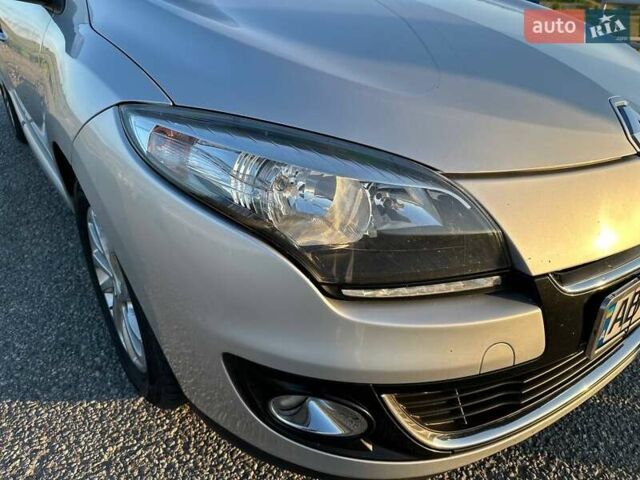 Рено Меган 2013 в Виннице на Automoto.ua Серый Рено Меган, объемом двигателя 1.46 л и пробегом 270 тыс. км за 7800 $, фото 7 на Automoto.ua