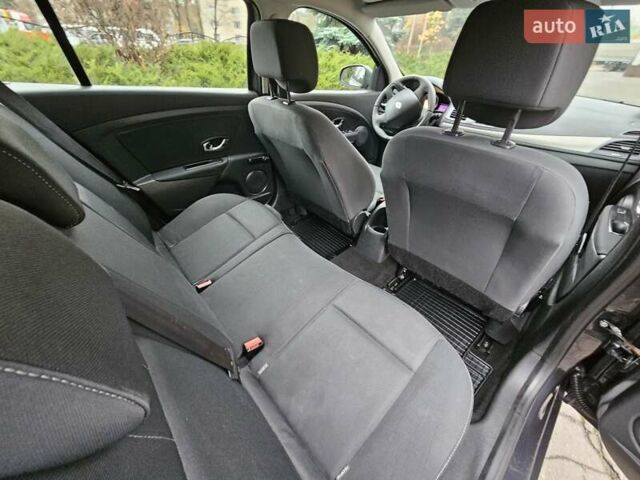 Серый Рено Меган, объемом двигателя 1.6 л и пробегом 173 тыс. км за 7450 $, фото 54 на Automoto.ua