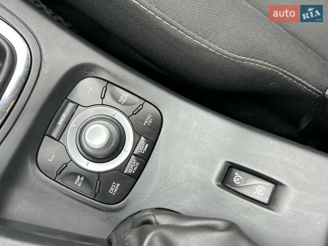 Серый Рено Меган, объемом двигателя 1.5 л и пробегом 270 тыс. км за 7500 $, фото 29 на Automoto.ua