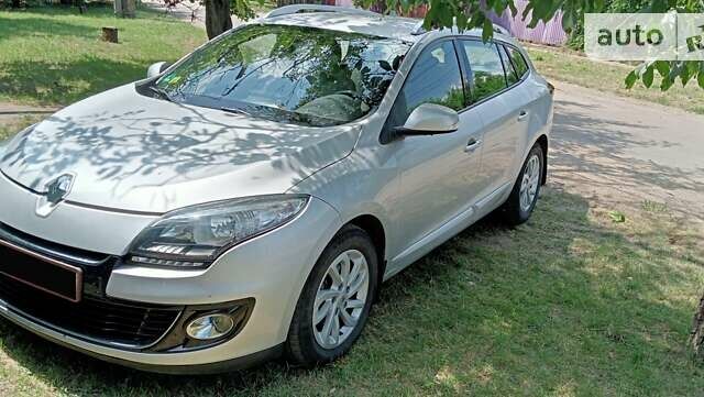 Сірий Рено Меган, об'ємом двигуна 1.46 л та пробігом 365 тис. км за 8300 $, фото 2 на Automoto.ua