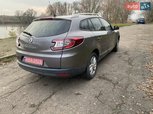 Серый Рено Меган, объемом двигателя 1.5 л и пробегом 222 тыс. км за 7750 $, фото 4 на Automoto.ua