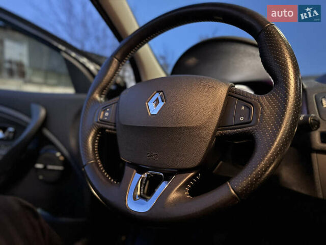 Сірий Рено Меган, об'ємом двигуна 1.46 л та пробігом 241 тис. км за 8800 $, фото 9 на Automoto.ua