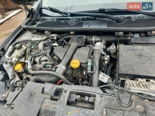 Сірий Рено Меган, об'ємом двигуна 1.5 л та пробігом 225 тис. км за 9250 $, фото 4 на Automoto.ua