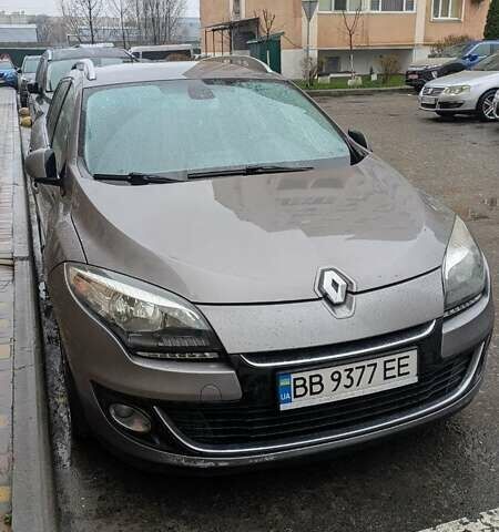 Серый Рено Меган, объемом двигателя 1.46 л и пробегом 225 тыс. км за 8500 $, фото 1 на Automoto.ua