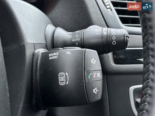 Серый Рено Меган, объемом двигателя 1.5 л и пробегом 264 тыс. км за 7950 $, фото 33 на Automoto.ua