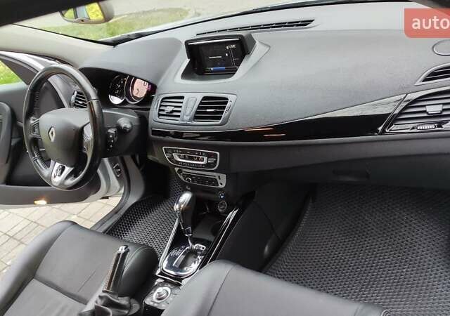 Серый Рено Меган, объемом двигателя 1.5 л и пробегом 264 тыс. км за 7200 $, фото 22 на Automoto.ua