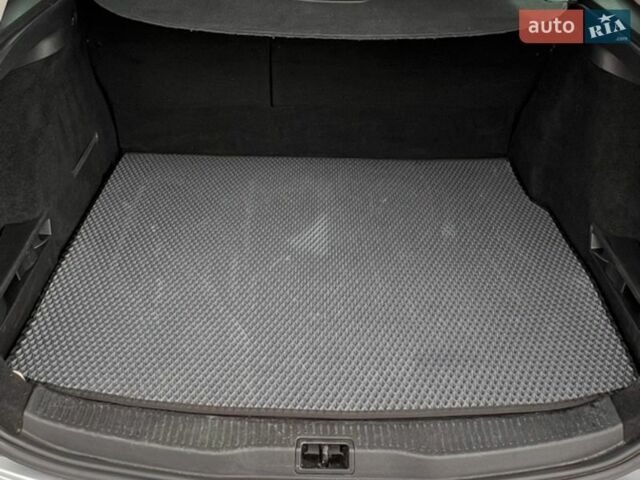 Сірий Рено Меган, об'ємом двигуна 1.46 л та пробігом 318 тис. км за 8000 $, фото 23 на Automoto.ua