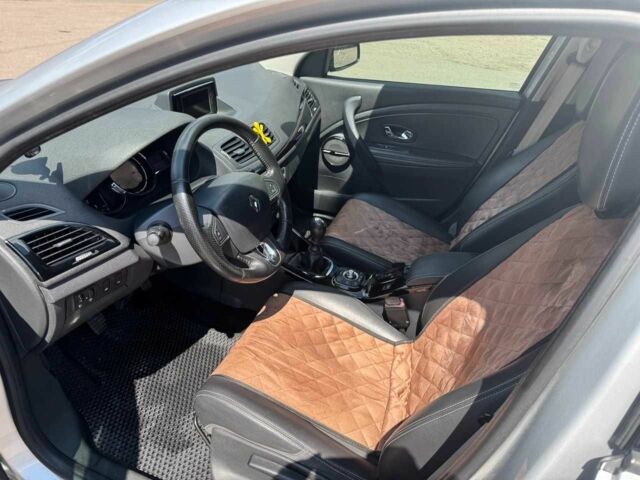 Серый Рено Меган, объемом двигателя 1.5 л и пробегом 278 тыс. км за 9500 $, фото 8 на Automoto.ua