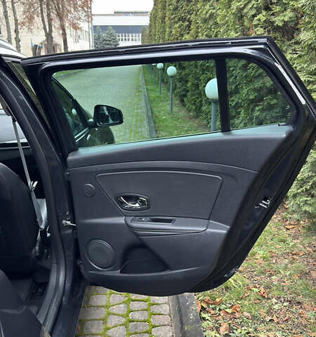 Серый Рено Меган, объемом двигателя 1.5 л и пробегом 222 тыс. км за 9999 $, фото 10 на Automoto.ua