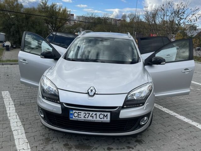 Рено Меган 2013 в Черновцах на Automoto.ua Серый Рено Меган, объемом двигателя 1.5 л и пробегом 255 тыс. км за 8280 $, фото 9 на Automoto.ua