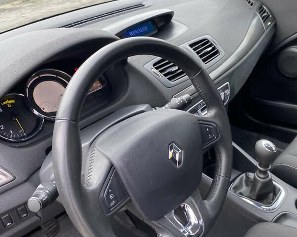 Серый Рено Меган, объемом двигателя 1.46 л и пробегом 183 тыс. км за 9300 $, фото 18 на Automoto.ua