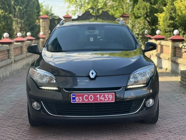 Серый Рено Меган, объемом двигателя 0 л и пробегом 265 тыс. км за 9000 $, фото 4 на Automoto.ua