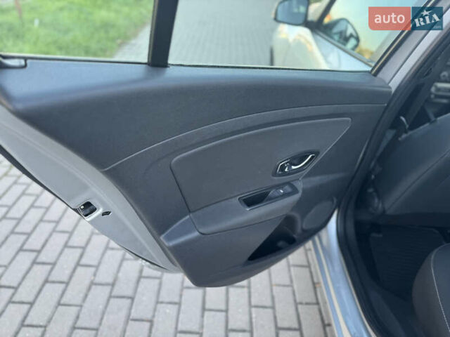Сірий Рено Меган, об'ємом двигуна 1.5 л та пробігом 250 тис. км за 7250 $, фото 28 на Automoto.ua