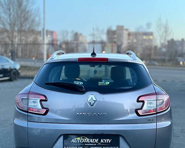 Серый Рено Меган, объемом двигателя 1.46 л и пробегом 276 тыс. км за 5700 $, фото 4 на Automoto.ua