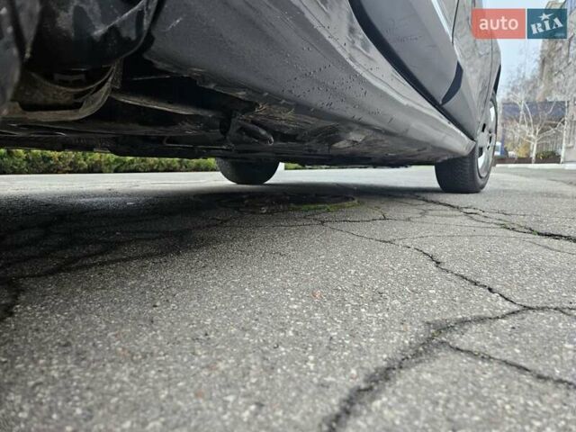 Серый Рено Меган, объемом двигателя 1.6 л и пробегом 173 тыс. км за 7450 $, фото 28 на Automoto.ua