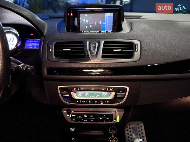 Сірий Рено Меган, об'ємом двигуна 1.46 л та пробігом 241 тис. км за 8800 $, фото 12 на Automoto.ua