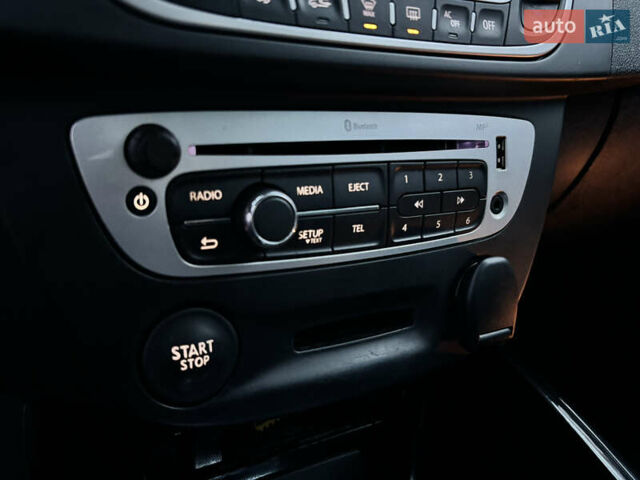 Серый Рено Меган, объемом двигателя 1.5 л и пробегом 264 тыс. км за 7600 $, фото 39 на Automoto.ua