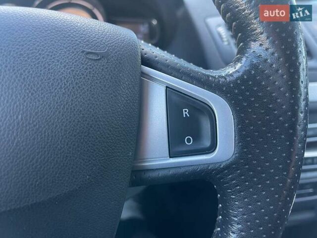 Серый Рено Меган, объемом двигателя 1.46 л и пробегом 225 тыс. км за 8990 $, фото 21 на Automoto.ua