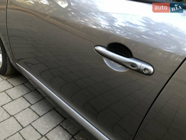 Серый Рено Меган, объемом двигателя 1.5 л и пробегом 251 тыс. км за 8450 $, фото 26 на Automoto.ua