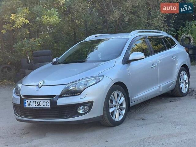 Серый Рено Меган, объемом двигателя 1.46 л и пробегом 330 тыс. км за 8200 $, фото 3 на Automoto.ua