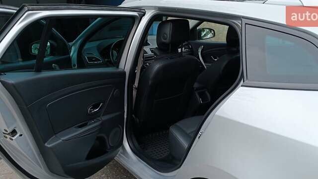 Рено Меган 2013 у Миколаєві на Automoto.ua Сірий Рено Меган, об'ємом двигуна 1.46 л та пробігом 212 тис. км за 8000 $, фото 10 на Automoto.ua