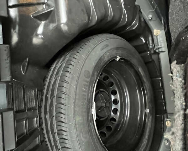 Серый Рено Меган, объемом двигателя 1.5 л и пробегом 203 тыс. км за 7700 $, фото 55 на Automoto.ua