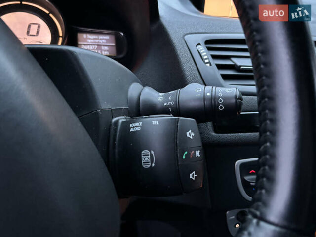 Серый Рено Меган, объемом двигателя 1.5 л и пробегом 264 тыс. км за 7600 $, фото 42 на Automoto.ua