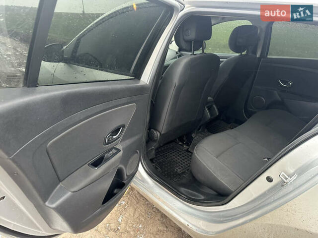 Серый Рено Меган, объемом двигателя 1.46 л и пробегом 236 тыс. км за 6650 $, фото 13 на Automoto.ua