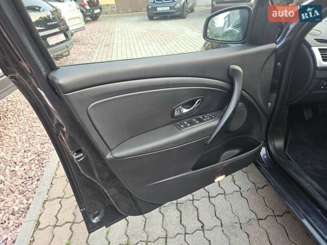 Серый Рено Меган, объемом двигателя 1.5 л и пробегом 221 тыс. км за 8850 $, фото 31 на Automoto.ua