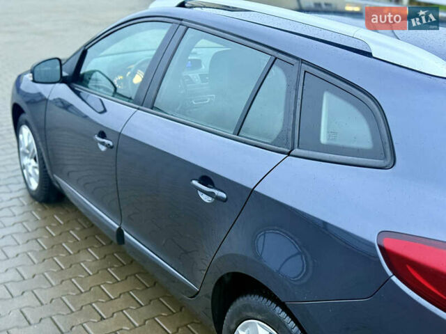 Сірий Рено Меган, об'ємом двигуна 1.6 л та пробігом 243 тис. км за 7499 $, фото 20 на Automoto.ua