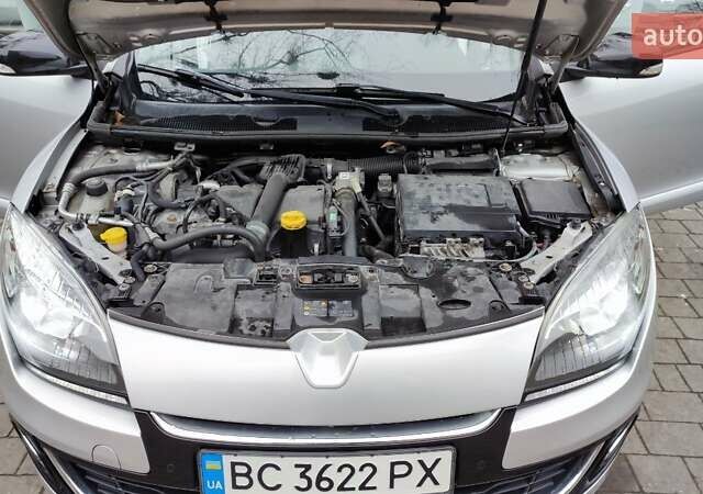 Серый Рено Меган, объемом двигателя 1.5 л и пробегом 264 тыс. км за 7200 $, фото 24 на Automoto.ua