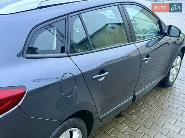 Сірий Рено Меган, об'ємом двигуна 1.6 л та пробігом 243 тис. км за 7499 $, фото 19 на Automoto.ua