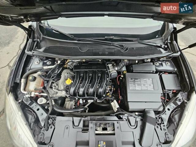 Серый Рено Меган, объемом двигателя 1.6 л и пробегом 173 тыс. км за 7450 $, фото 82 на Automoto.ua