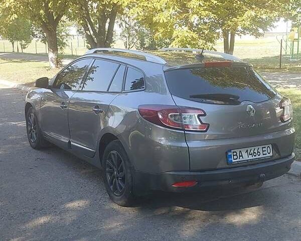Серый Рено Меган, объемом двигателя 1.5 л и пробегом 344 тыс. км за 7950 $, фото 12 на Automoto.ua