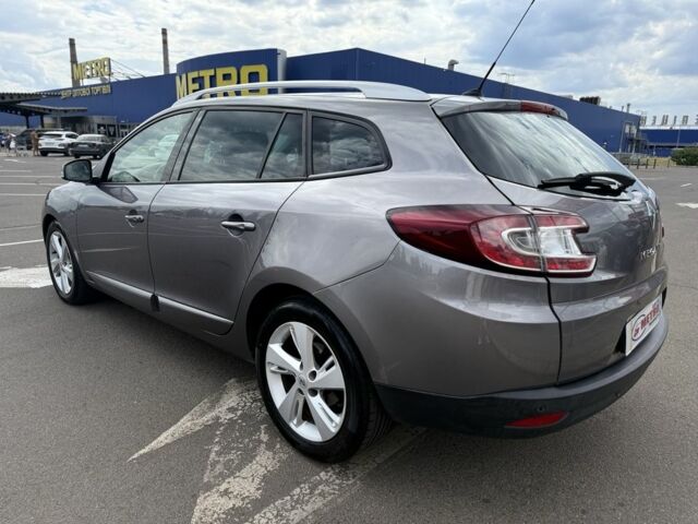 Серый Рено Меган, объемом двигателя 1.5 л и пробегом 193 тыс. км за 7900 $, фото 4 на Automoto.ua