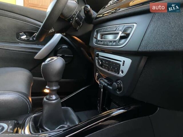 Серый Рено Меган, объемом двигателя 1.5 л и пробегом 194 тыс. км за 8850 $, фото 162 на Automoto.ua