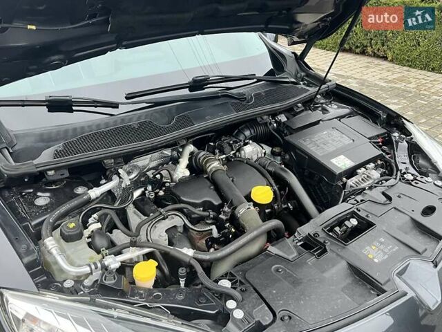 Серый Рено Меган, объемом двигателя 1.46 л и пробегом 230 тыс. км за 7470 $, фото 89 на Automoto.ua