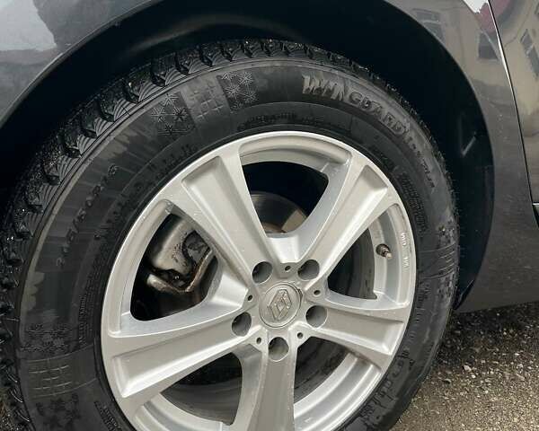 Серый Рено Меган, объемом двигателя 1.5 л и пробегом 213 тыс. км за 9200 $, фото 9 на Automoto.ua