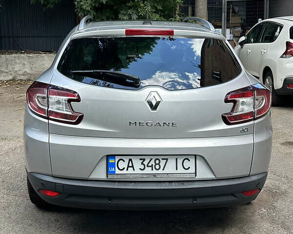 Сірий Рено Меган, об'ємом двигуна 1.46 л та пробігом 256 тис. км за 8700 $, фото 6 на Automoto.ua