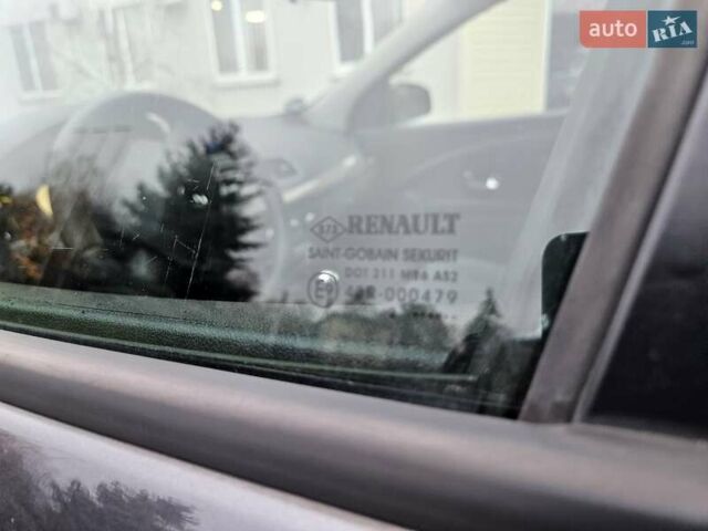 Серый Рено Меган, объемом двигателя 1.6 л и пробегом 173 тыс. км за 7450 $, фото 38 на Automoto.ua
