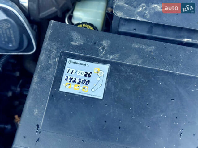 Сірий Рено Меган, об'ємом двигуна 1.6 л та пробігом 243 тис. км за 7499 $, фото 48 на Automoto.ua