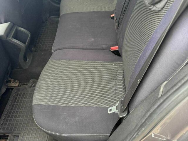 Сірий Рено Меган, об'ємом двигуна 1.5 л та пробігом 639 тис. км за 4500 $, фото 3 на Automoto.ua