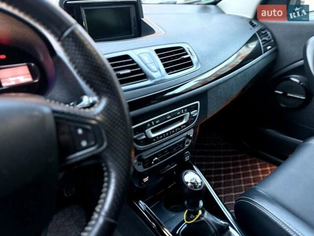 Сірий Рено Меган, об'ємом двигуна 1.6 л та пробігом 230 тис. км за 7700 $, фото 28 на Automoto.ua