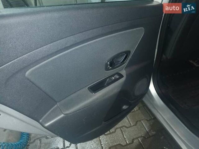 Серый Рено Меган, объемом двигателя 1.5 л и пробегом 311 тыс. км за 8000 $, фото 39 на Automoto.ua