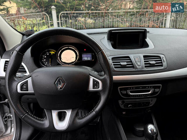 Сірий Рено Меган, об'ємом двигуна 1.46 л та пробігом 215 тис. км за 8899 $, фото 25 на Automoto.ua