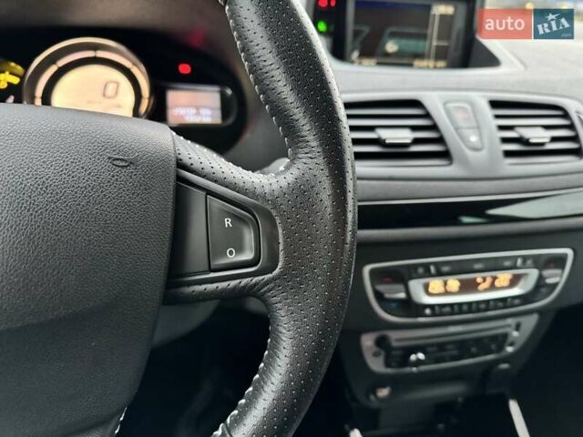 Серый Рено Меган, объемом двигателя 1.5 л и пробегом 210 тыс. км за 9850 $, фото 34 на Automoto.ua